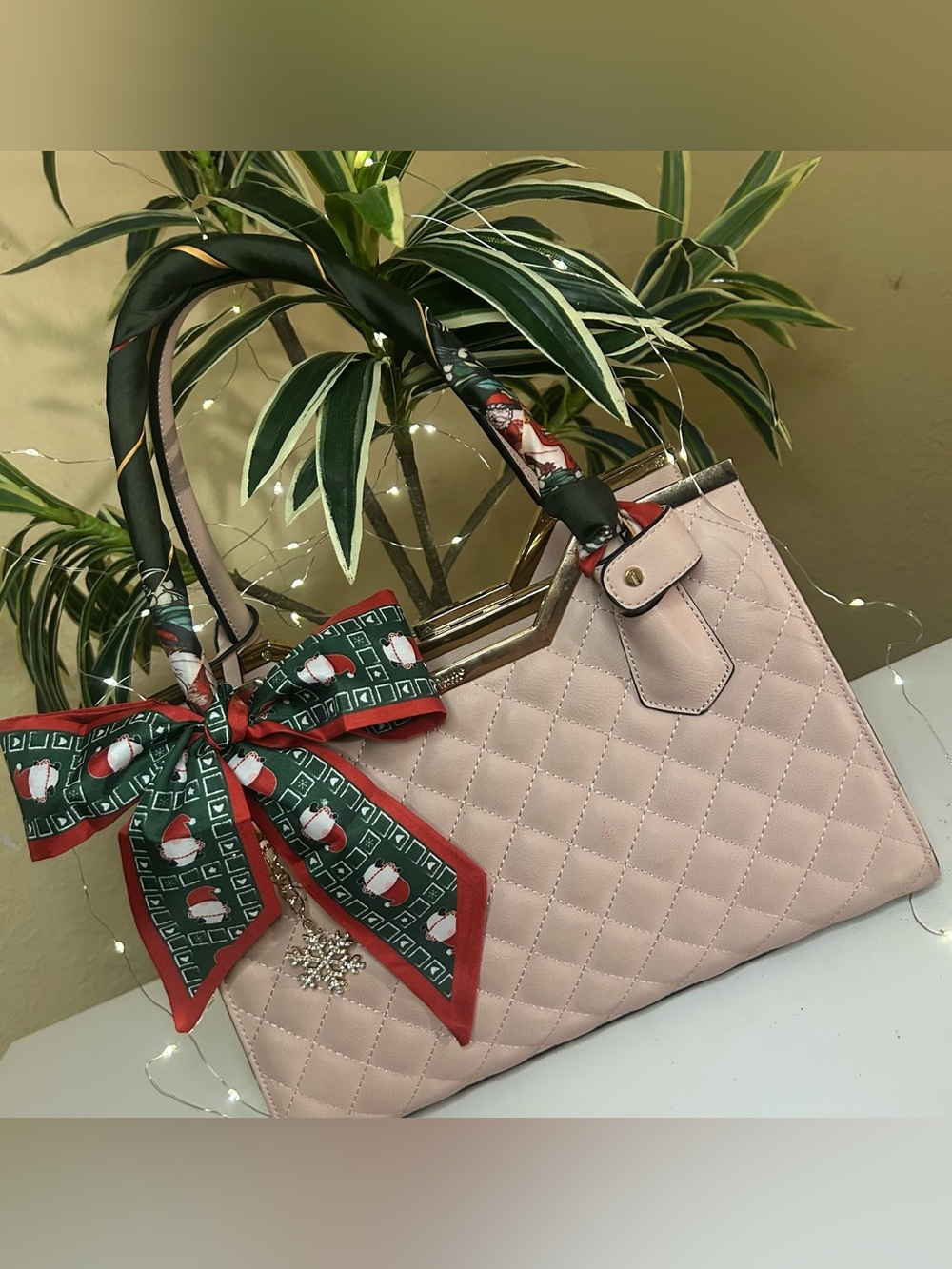 Boutique Christmas Twilly Women Handbag Scarf Green Red White Santa
